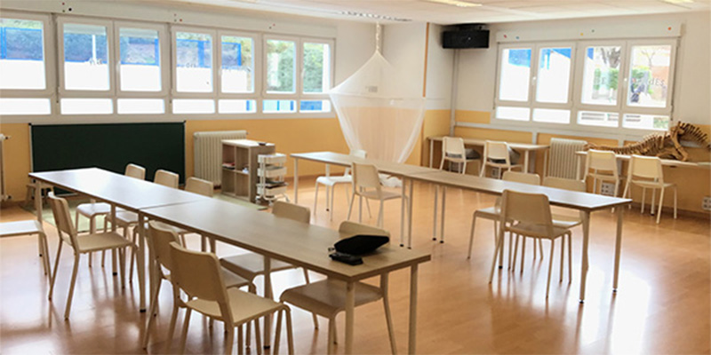 biblioteca-lateral-derecho-800x400 Biblioteca en alquiler del colegio Juan de Valdés en San Blas, Las Rosas, Madrid